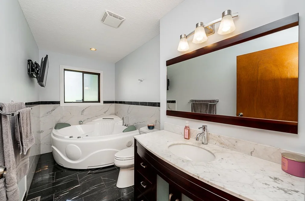 3762 NANAIMO CRESCENT, Abbotsford BC V2T 4Z7, Abbotsford BC — Residential for Sale — Photo 23 of 40
