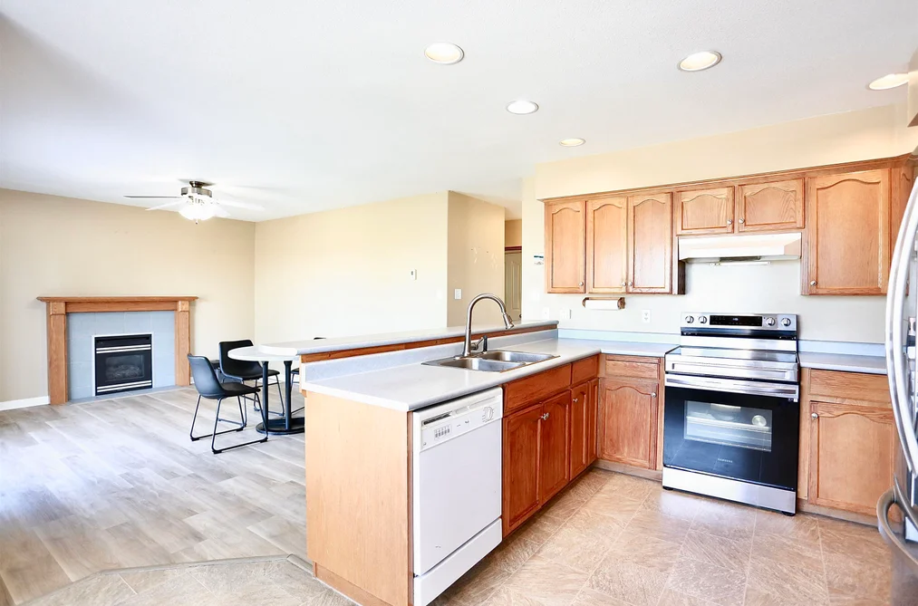3765 LETHBRIDGE DRIVE, Abbotsford BC V3G 1J5, Abbotsford BC — Residential for Sale - Photo 3