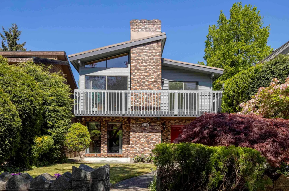 House for sale at 3765 W 30th Avenue Vancouver British Columbia - MLS: R3119726