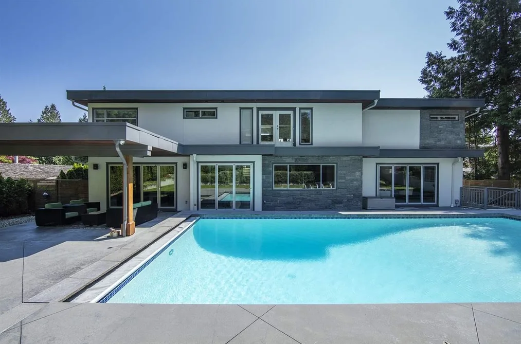 3771 SOUTHRIDGE AVENUE, West Vancouver BC V7V 3H9, West Vancouver BC — Residential for Sale - Photo 2