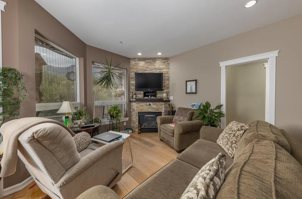 37738 THIRD AVENUE, Squamish BC V8B 0A2, Squamish BC — Residential for Sale - Photo 5