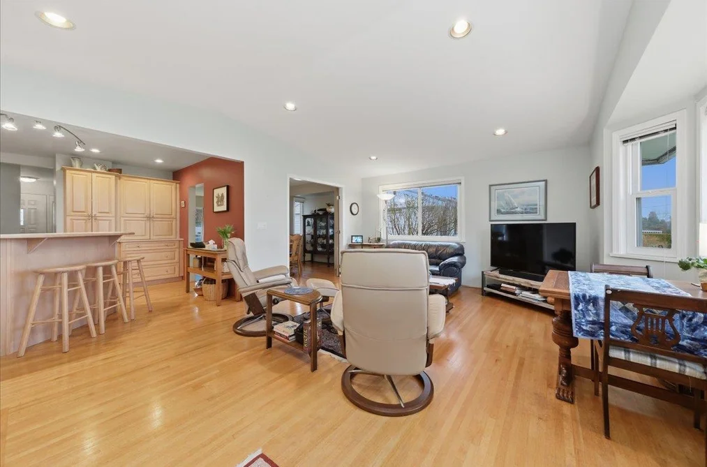 3776 ARBOR STREET, Burnaby BC V5J 1T4, Burnaby BC — Residential for Sale - Photo 2