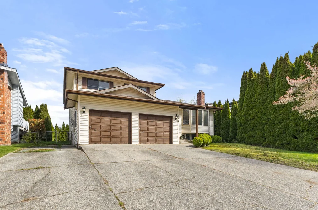 3778 NANAIMO CRESCENT, Abbotsford BC V2T 4Z8, Abbotsford BC — Residential for Sale - Photo 2