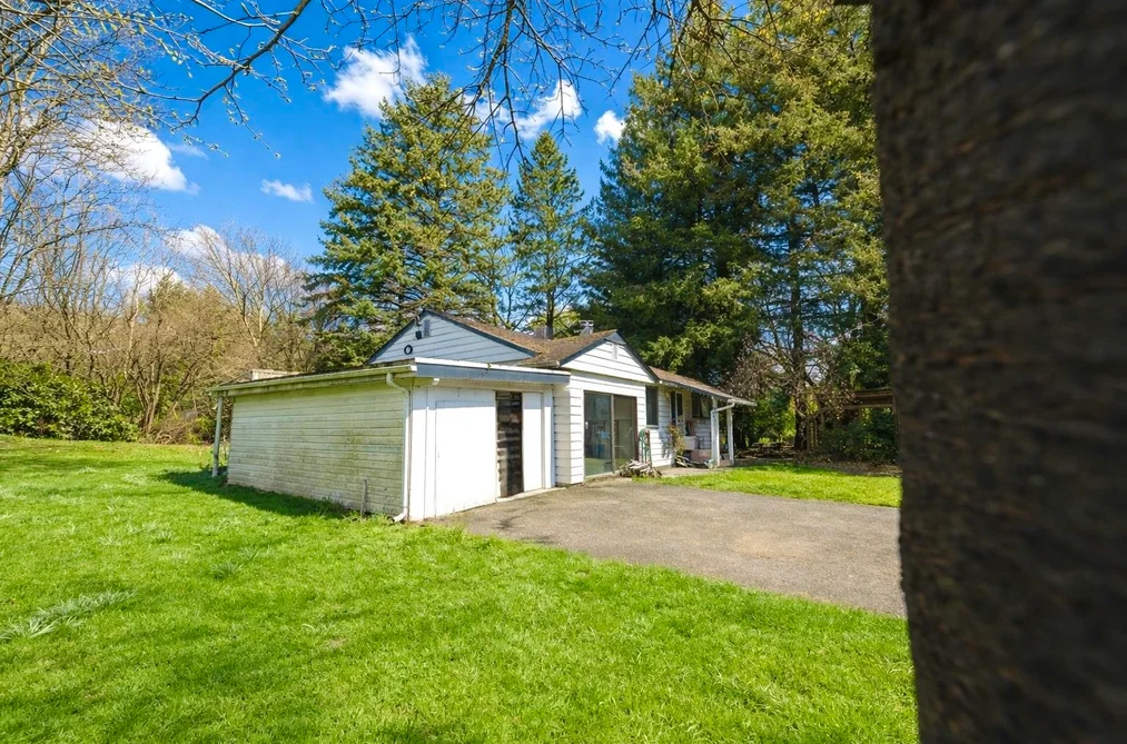37795 NORTH PARALLEL ROAD, Abbotsford BC V3G 2K1, Abbotsford BC — Residential for Sale - Photo 4