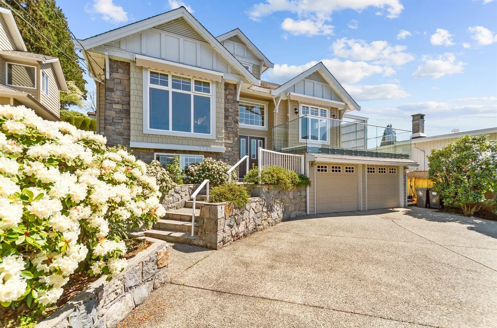House for sale at 3782 Lonsdale Avenue North Vancouver British Columbia - MLS: R3094029
