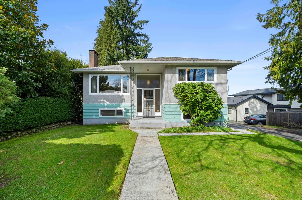 House for sale at 3783 Price Street Burnaby British Columbia - MLS: R3124865