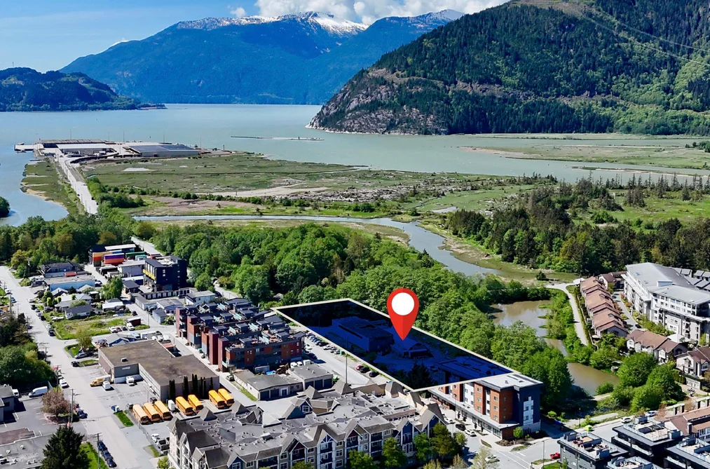 Property for sale at 37861 Third Avenue Squamish British Columbia - MLS: R3117047