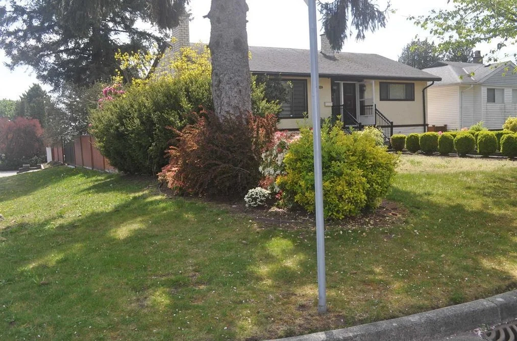 House for sale at 3796 Peter Street Burnaby British Columbia - MLS: R3102513