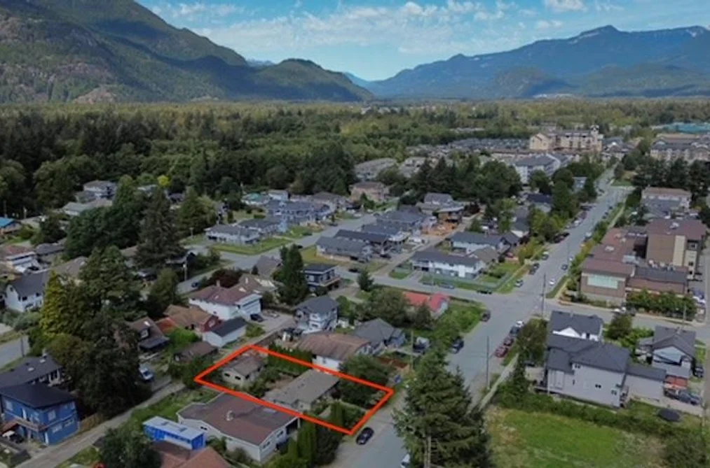 37963 FOURTH AVENUE, Squamish BC V8B 0B7, Squamish BC — Residential for Sale - Photo 7