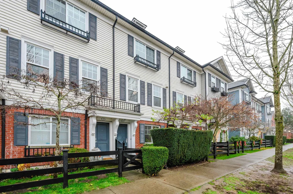 Townhouse for sale at 38 18983 72a Avenue Surrey British Columbia - MLS: R3101959