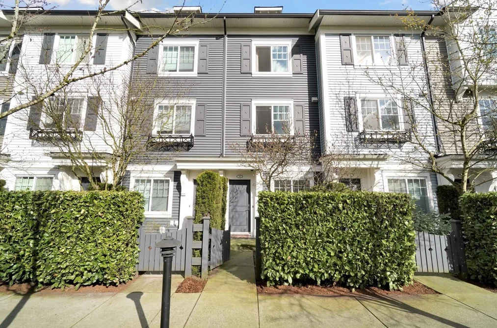 Townhouse for sale at 38 3010 Riverbend Drive Coquitlam British Columbia - MLS: R3150438
