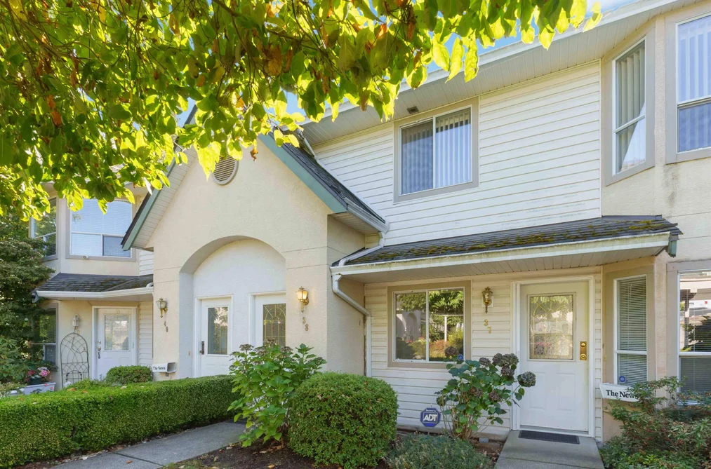 38 3380 GLADWIN ROAD, Abbotsford BC V2S 7G1, Abbotsford BC — Residential for Sale - Photo 2