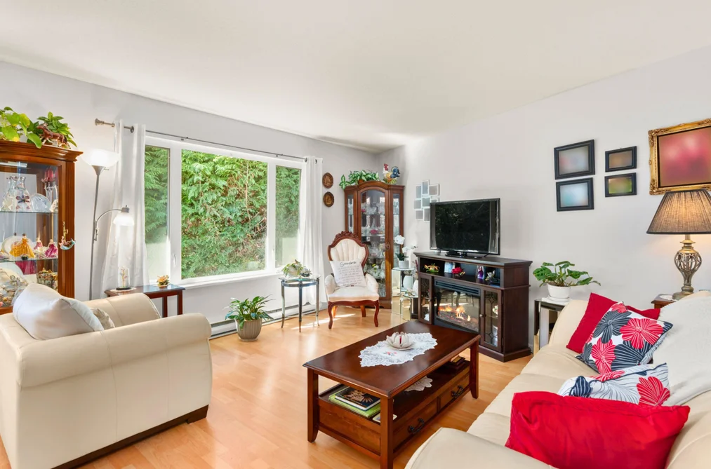 38 5761 WHARF AVENUE, Sechelt BC V0N 3A0, Sechelt BC — Residential for Sale - Photo 4