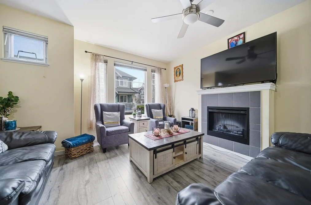 38 6575 192 STREET, Surrey BC V4N 5T8, Surrey BC — Residential for Sale - Photo 4