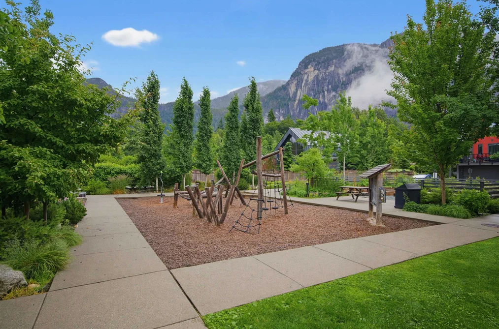 38006 FAIRWATER PLACE, Squamish, BC — Residential for Sale — Photo 37 of 40