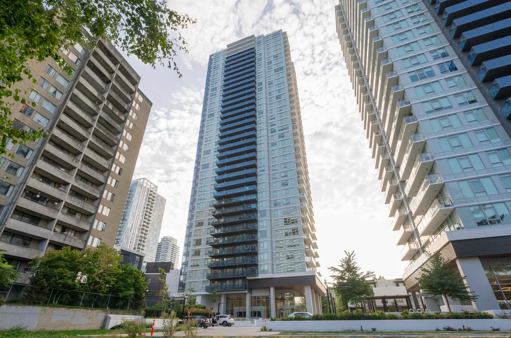 3801 10448 UNIVERSITY DRIVE, Surrey BC V3T 0S7, Surrey BC — Residential for Sale - Photo 2