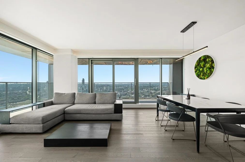 Condo for sale at 3801 1480 Howe Street Vancouver British Columbia - MLS: R3150622