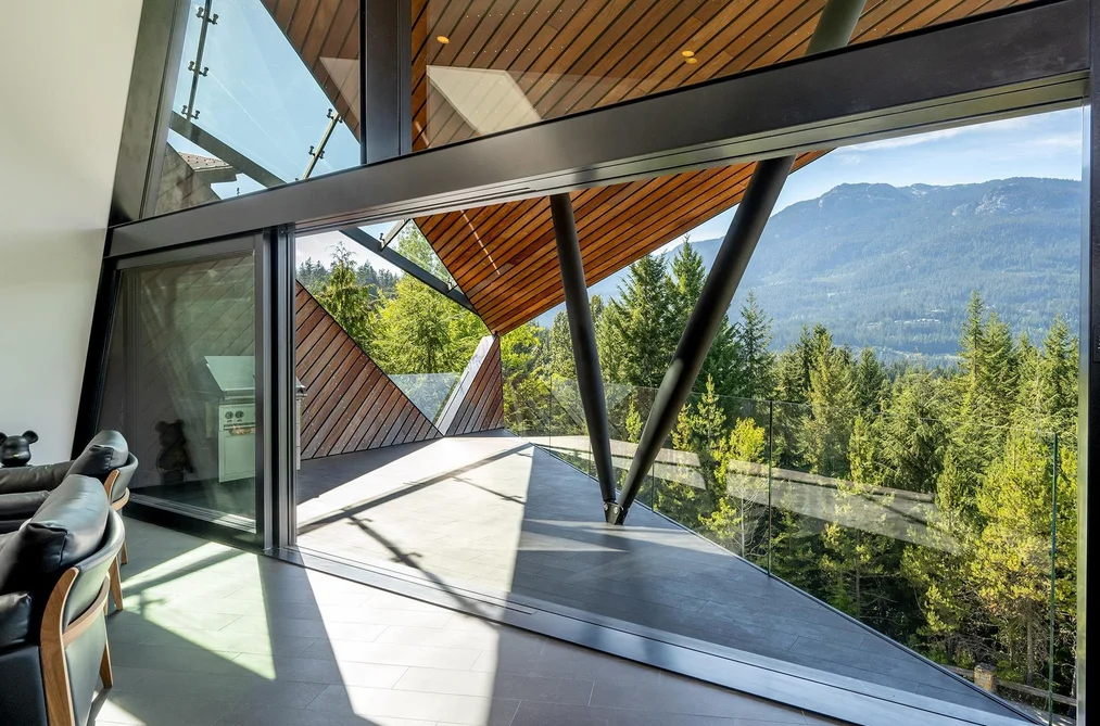 3801 SUNRIDGE PLACE, Whistler BC V8E 0W1, Whistler BC — Residential for Sale - Photo 4