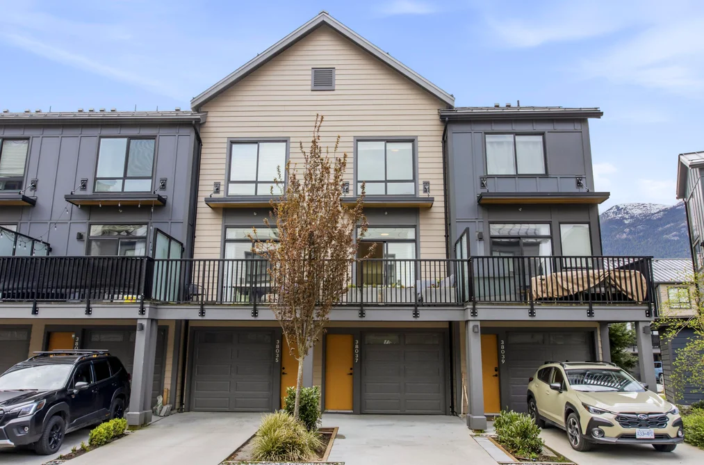 Townhouse for sale at 38037 Keel Way Squamish British Columbia - MLS: R3114606