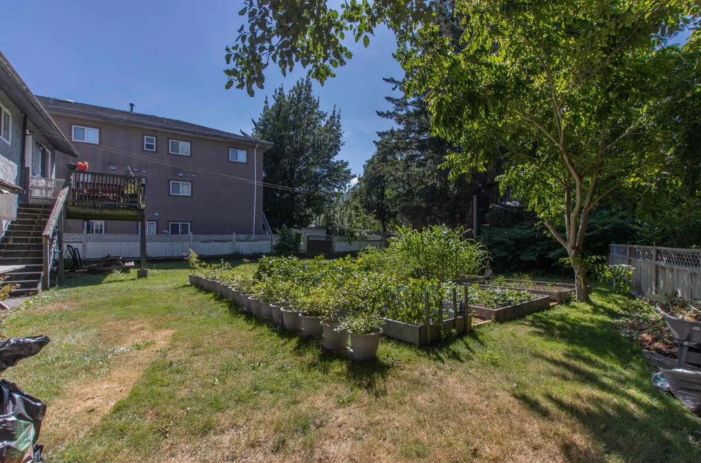 38069 FIFTH AVENUE, Squamish BC V0N 1T0, Squamish BC — Residential for Sale - Photo 3