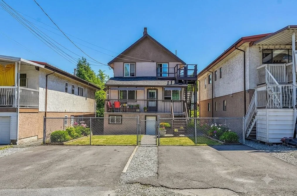 3807 VICTORIA DRIVE, Vancouver BC V5N 4M7, Vancouver BC — Residential for Sale — Photo 3 of 30