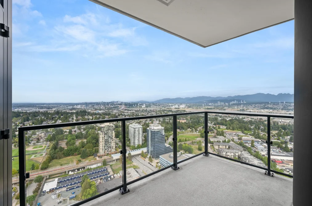 3808 - 10750 135A Street, Surrey, BC - MLS: R3179928 - Photo 3 3808 - 10750 135A Street, Surrey, BC - MLS: R3179928 - Photo 3