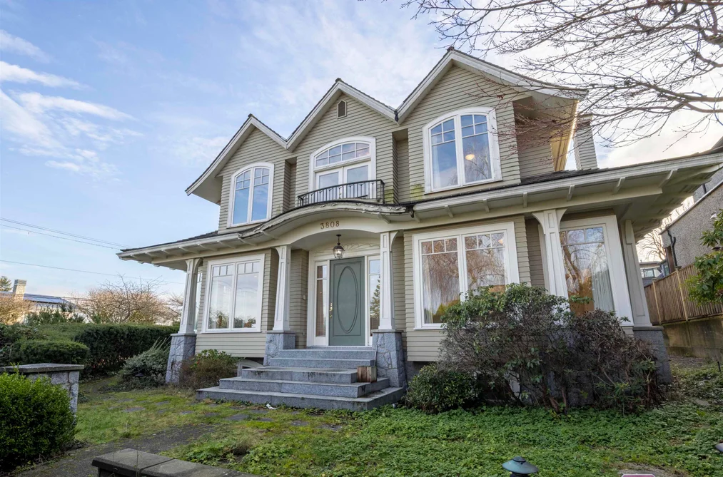 House for sale at 3808 W 13th Avenue Vancouver British Columbia - MLS: R3151508