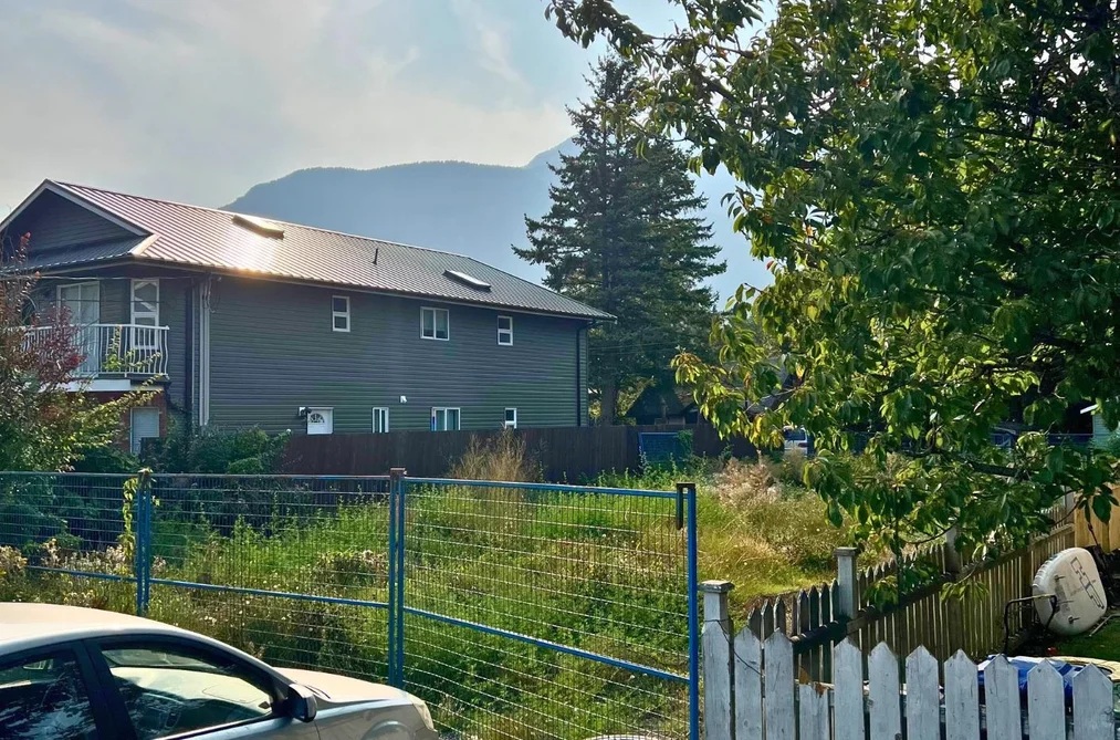 38083 FOURTH AVENUE, Squamish BC V8B 0A4, Squamish BC — Land for Sale - Photo 7