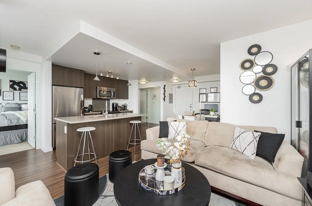 3809-13325 102A Avenue, Surrey, BC - Condo for Sale - Photo 15 of 40 3809-13325 102A Avenue, Surrey, BC - Condo for Sale - Photo 15 of 40