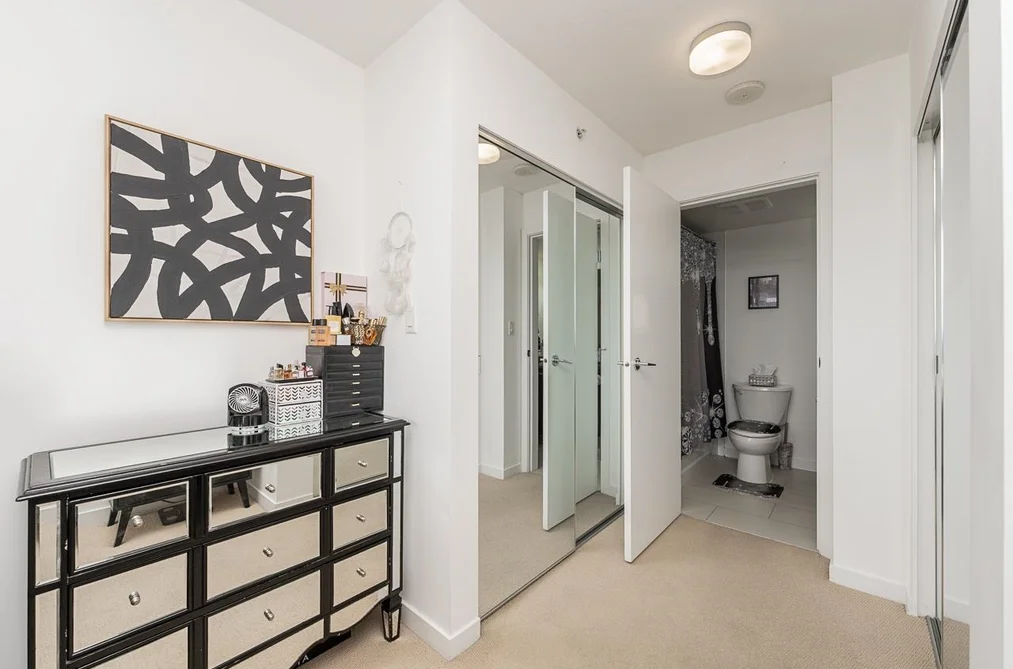 3809-13325 102A Avenue, Surrey, BC - Condo for Sale - Photo 18 of 40 3809-13325 102A Avenue, Surrey, BC - Condo for Sale - Photo 18 of 40
