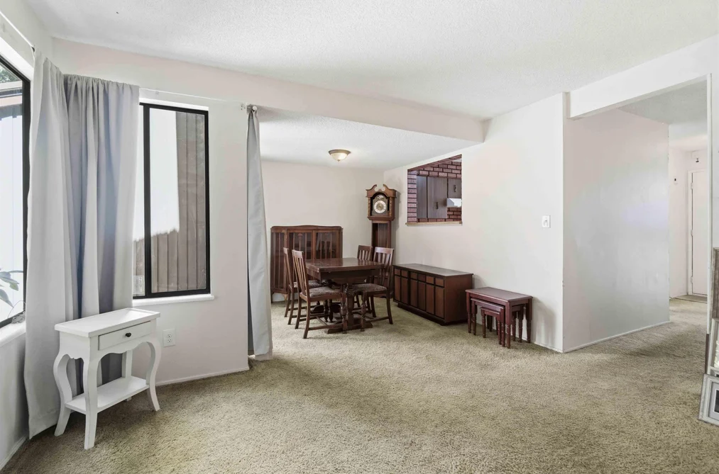 3811 GARDEN GROVE DRIVE, Burnaby BC V5G 4A6, Burnaby BC — Residential for Sale — Photo 10 of 40