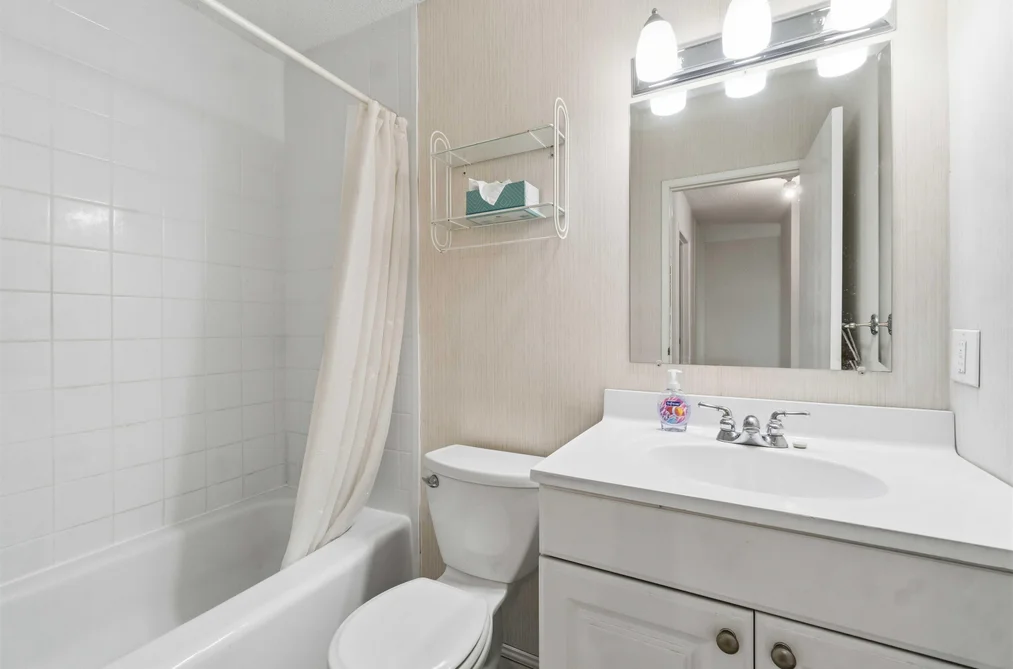3811 GARDEN GROVE DRIVE, Burnaby BC V5G 4A6, Burnaby BC — Residential for Sale — Photo 21 of 40
