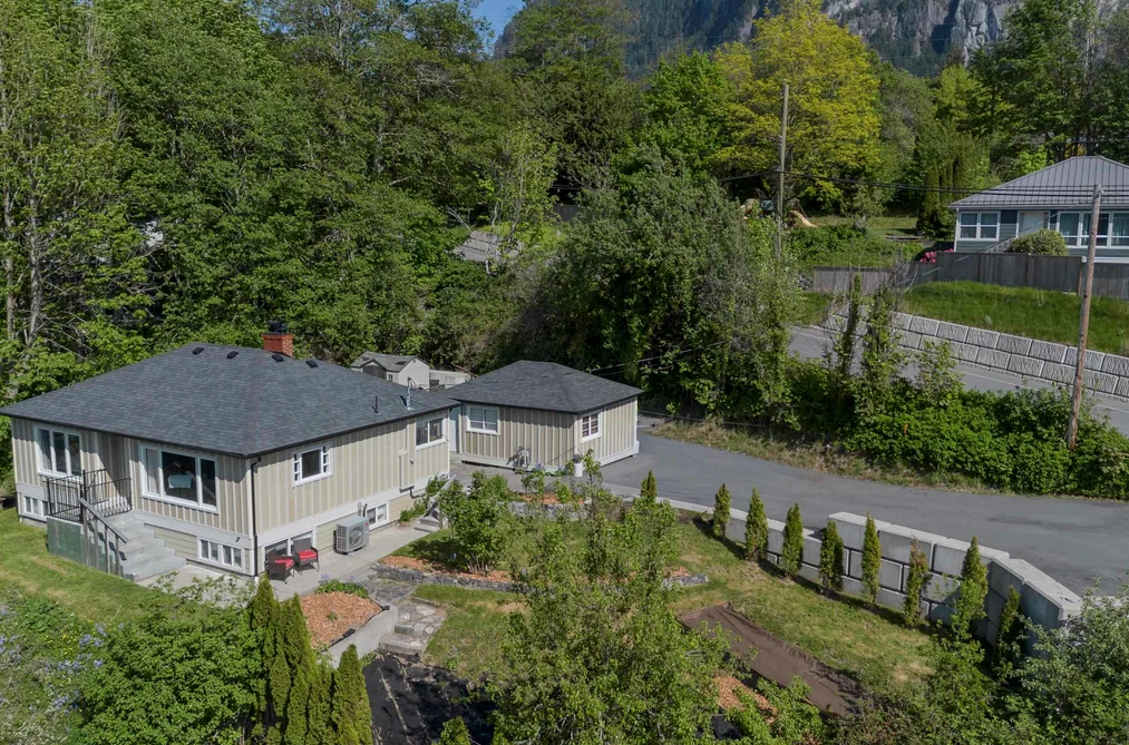38139 CLARKE DRIVE, Squamish BC V8B 0C8, Squamish BC — Residential for Sale - Photo 3