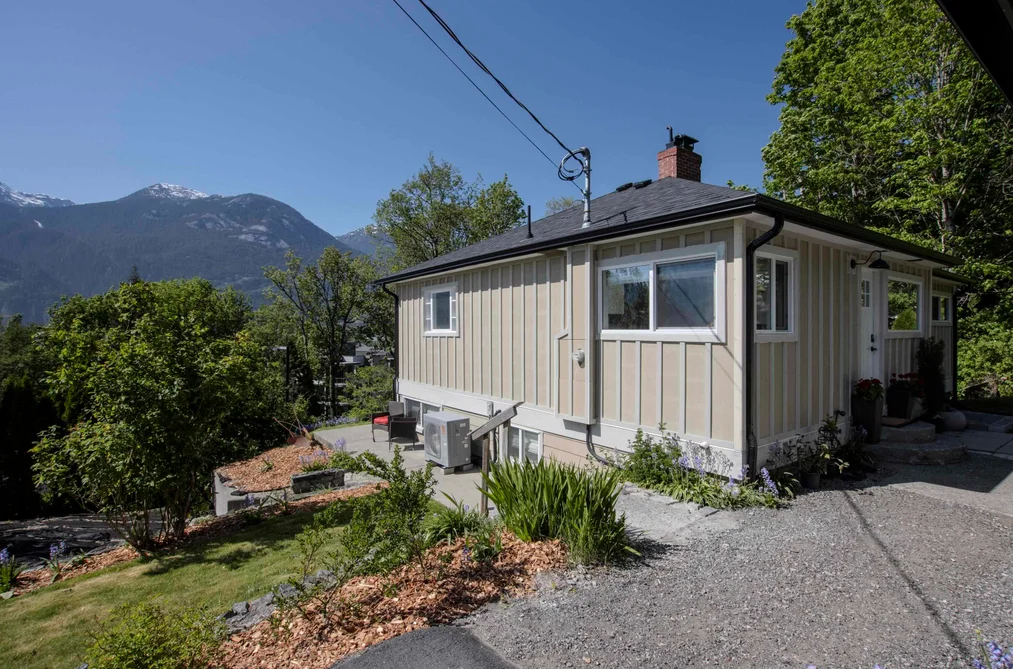 38139 CLARKE DRIVE, Squamish BC V8B 0C8, Squamish BC — Residential for Sale - Photo 4