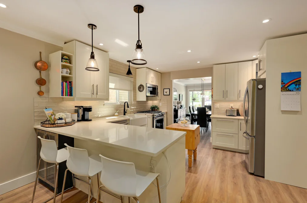 3821 LONSDALE AVENUE, North Vancouver BC V7N 3K8, North Vancouver BC — Residential for Sale - Photo 2