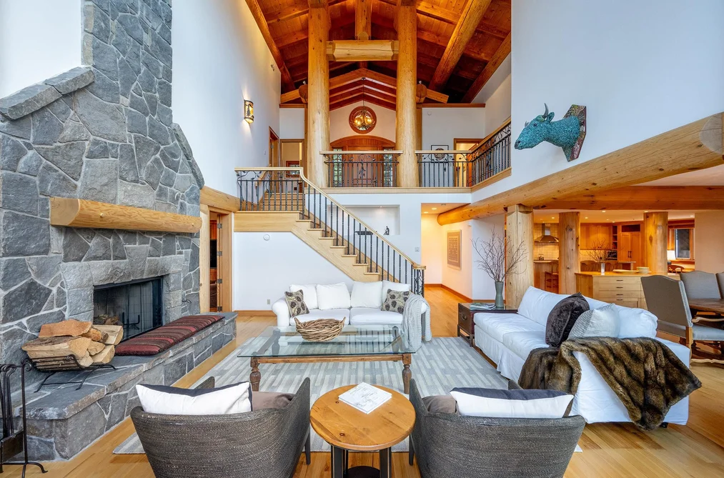 3826 SUNRIDGE DRIVE, Whistler BC V8E 0W1, Whistler BC — Residential for Sale - Photo 2