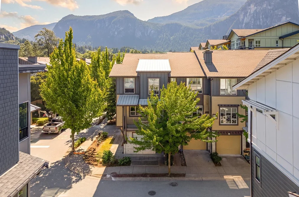 Townhouse for sale at 38364 Eaglewind Boulevard Squamish British Columbia - MLS: R3132565