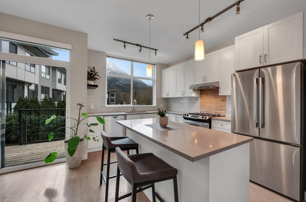 38375 EAGLEWIND BOULEVARD, Squamish BC V8B 0V4, Squamish BC — Residential for Sale - Photo 3