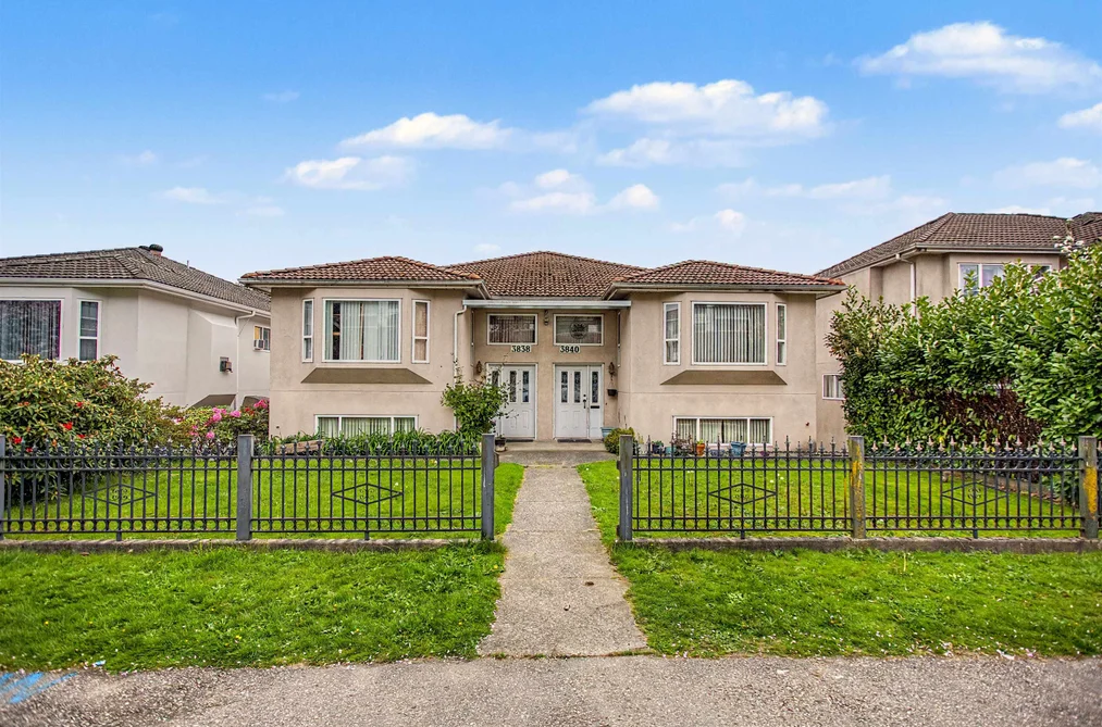 House for sale at 3838-3840 Fraser Street Vancouver British Columbia - MLS: R3116050