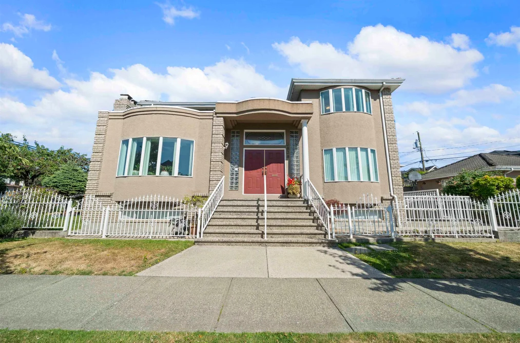 House for sale at 3838 Penticton Street Vancouver British Columbia - MLS: R3149600