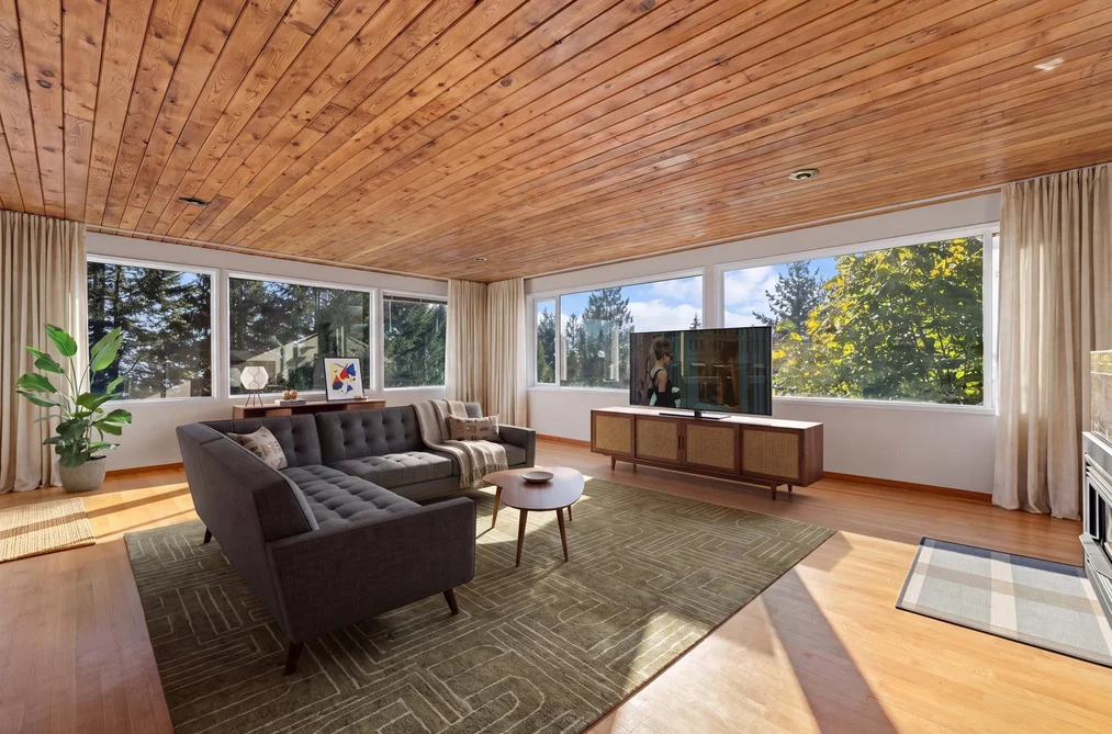 3845 Southridge Avenue, West Vancouver, BC - MLS: R3163380 - Photo 13 3845 Southridge Avenue, West Vancouver, BC - MLS: R3163380 - Photo 13
