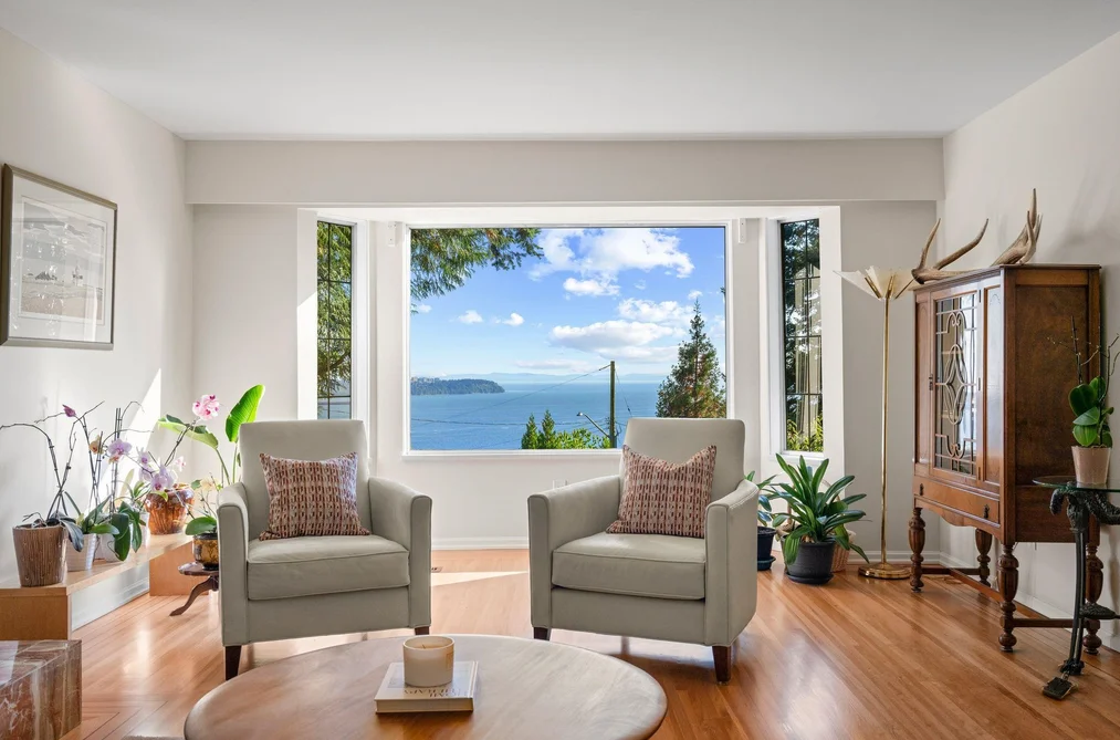 3845 Southridge Avenue, West Vancouver, BC - MLS: R3163380 - Photo 7 3845 Southridge Avenue, West Vancouver, BC - MLS: R3163380 - Photo 7