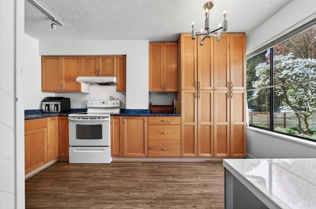 3848 GARDEN GROVE DRIVE DRIVE, Burnaby BC V5G 4A7, Burnaby BC — Residential for Sale - Photo 5
