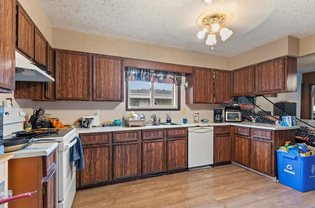 385 3RD AVENUE, Hope BC V0X 1L1, Hope BC — Residential for Sale - Photo 4