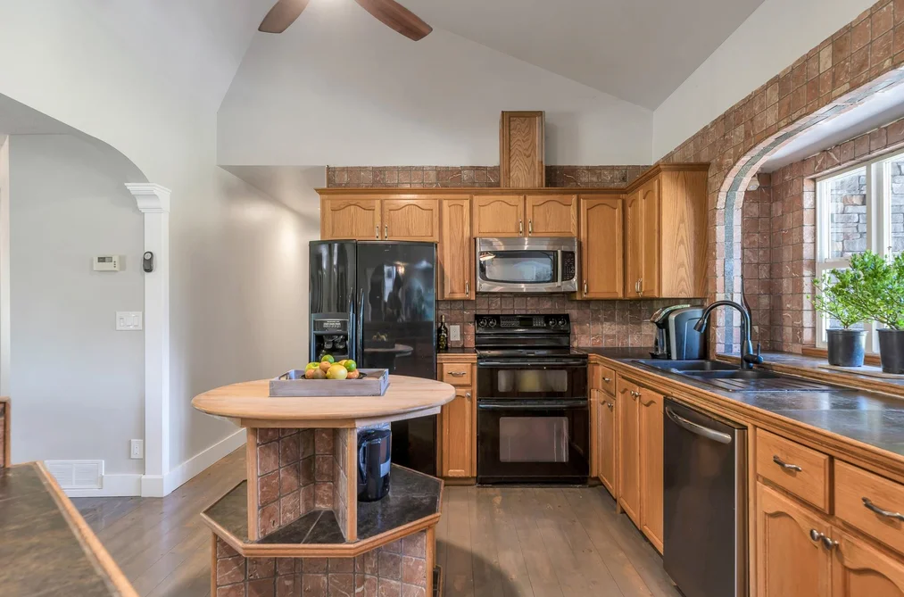 3850 BOUNDARY ROAD, Yarrow BC V2R 5J4, Yarrow BC — Residential for Sale - Photo 3