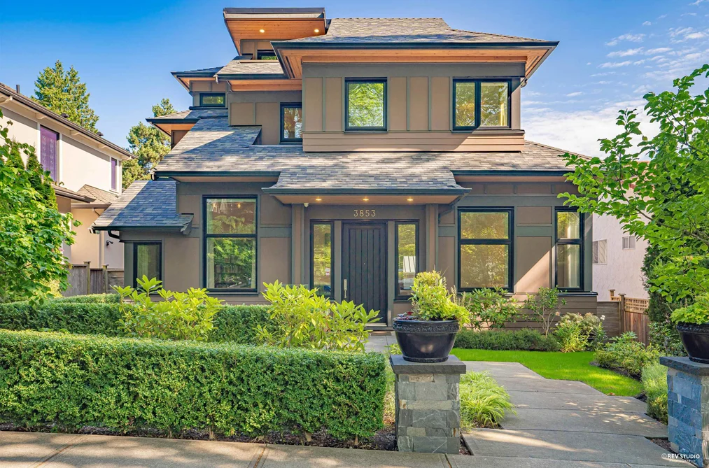 House for sale at 3853 W 14th Avenue Vancouver British Columbia - MLS: R2920837
