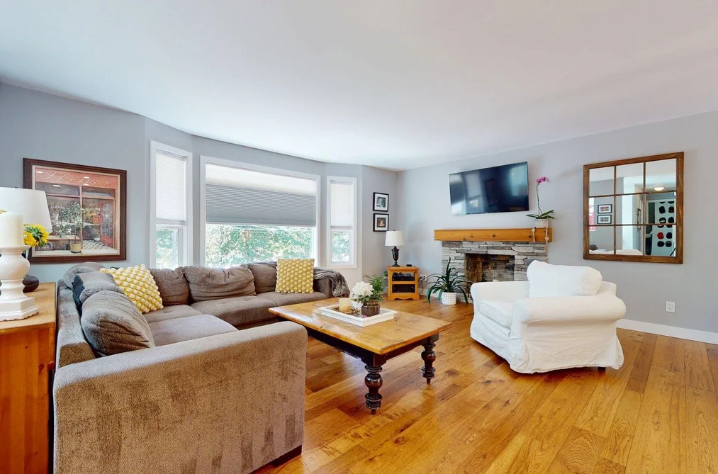38549 WESTWAY AVENUE, Squamish BC V8B 0W4, Squamish BC — Residential for Sale - Photo 5