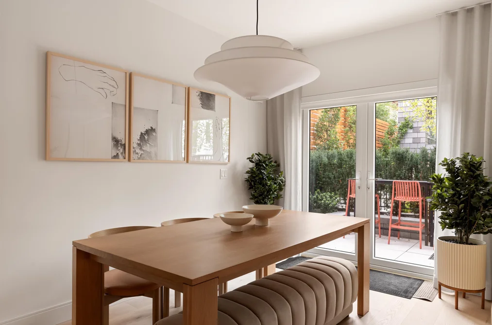 386 W 45th Avenue, Vancouver, BC - Half Duplex for Sale - Photo 5 of 16 386 W 45th Avenue, Vancouver, BC - Half Duplex for Sale - Photo 5 of 16