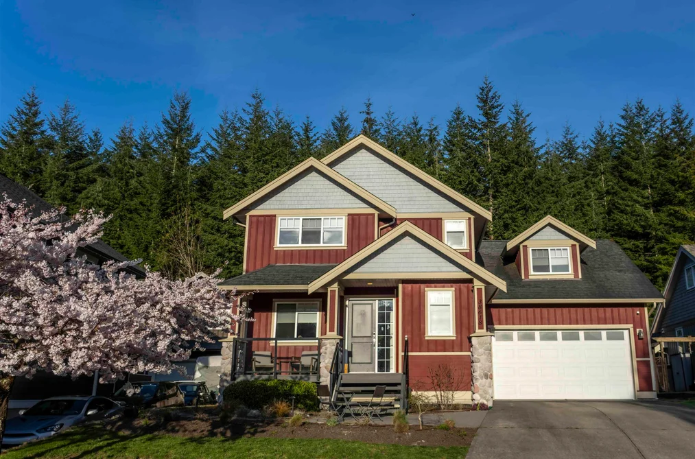 38616 CHERRY DRIVE, Squamish BC V8B 0C2, Squamish BC — Residential for Sale - Photo 2
