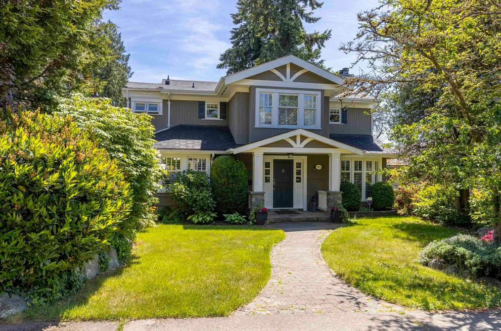 House for sale at 3862 W 38th Avenue Vancouver British Columbia - MLS: R3131944